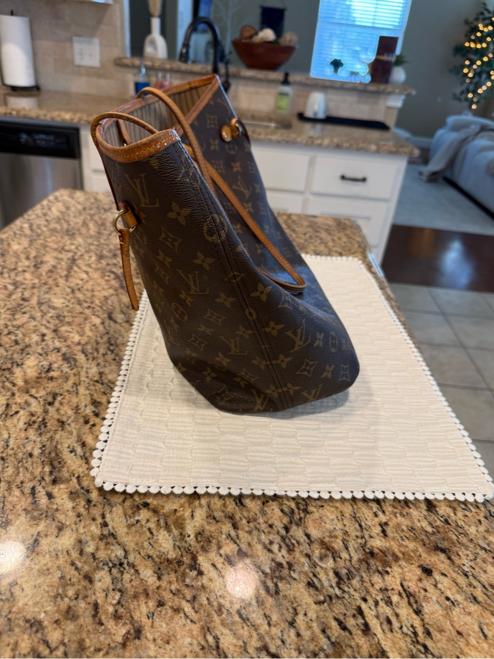 Louis Vuitton Monogram Canvas Tote in Brown and Tan Leather Trim - Picture 5 of 7